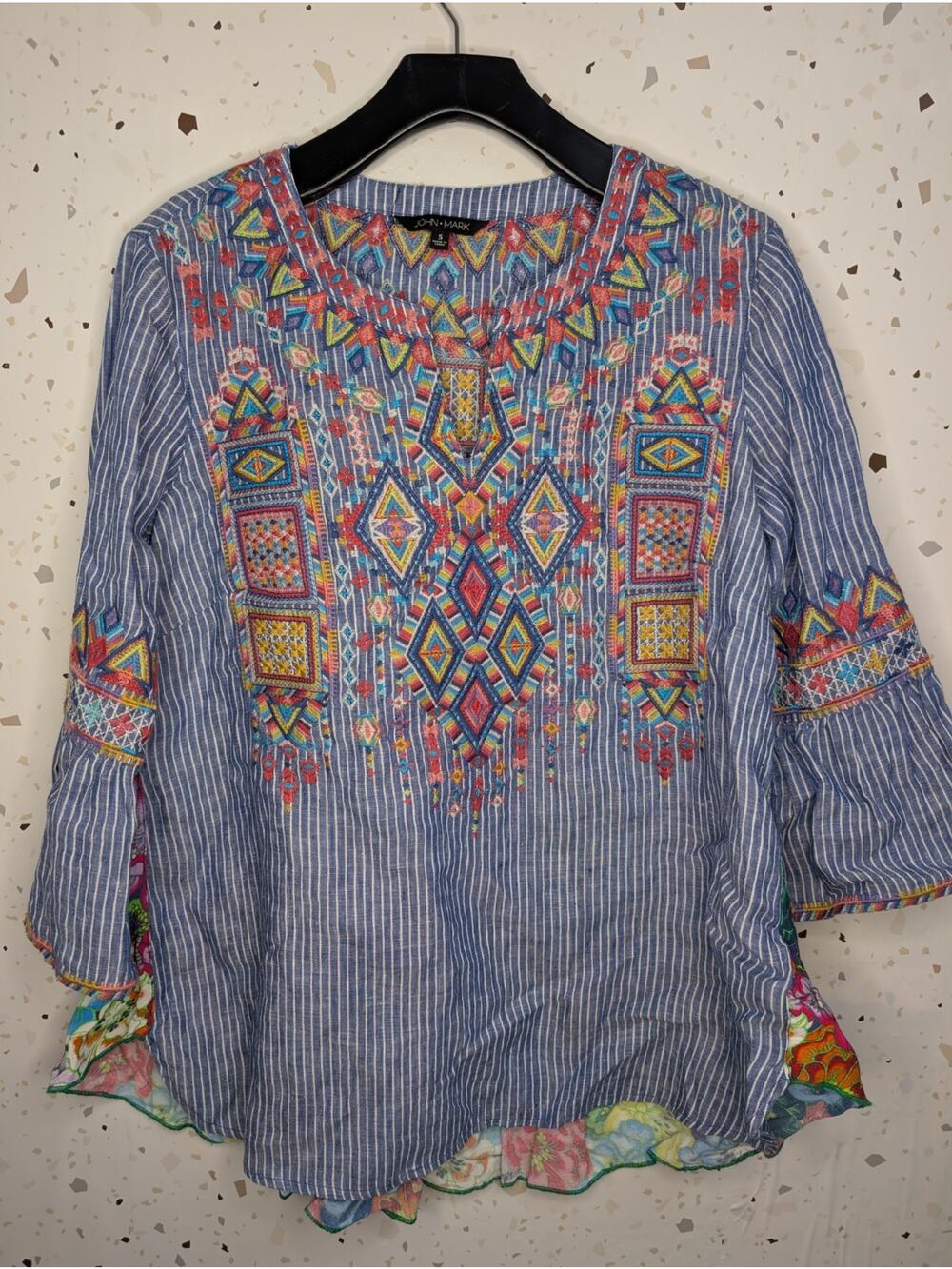 JOHN MARK Top Embroidered Soft Lightweight V-Neck Boho Blouse Small
